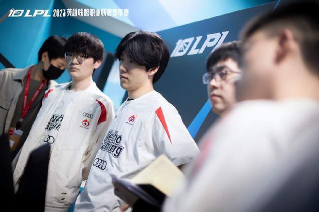 过多的外界 过多的外界